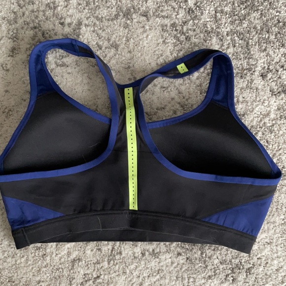 Nike Dri-Fit sportsbra large - Picture 2 of 3